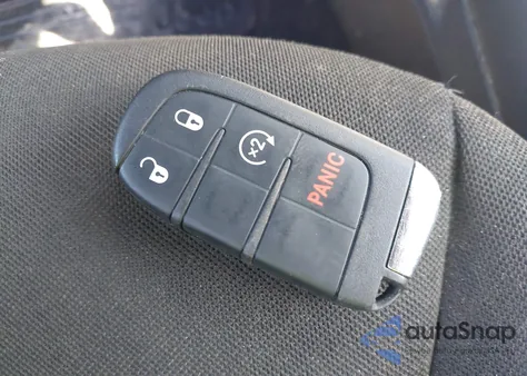 2018 Jeep Renegade Altitude 4X4 из США, поврежденный, VIN ZACCJBBB2JPH86187